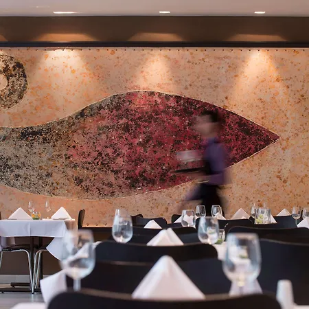 Hotel Tryp By Wyndham 3*