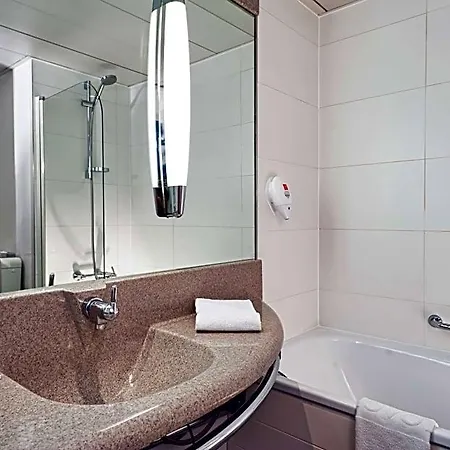 Hotel Tryp By Wyndham