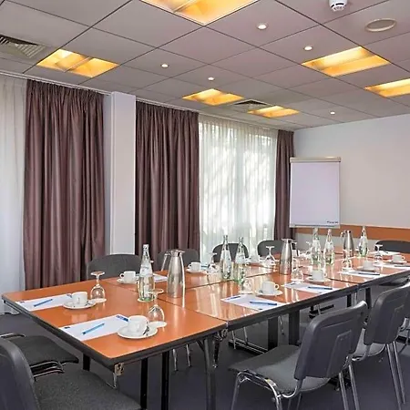 Tryp By Wyndham Hotel